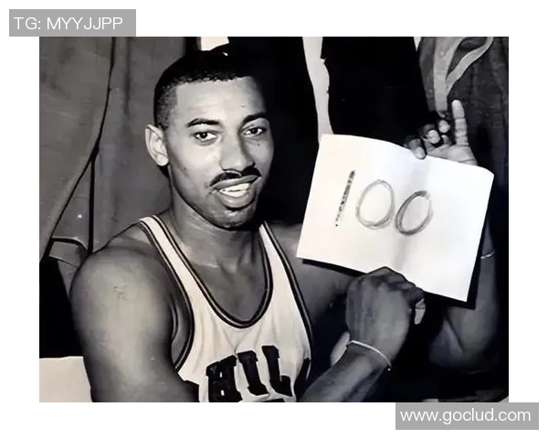 威尔特张伯伦的创新技术如何重塑篮球战术与比赛风格