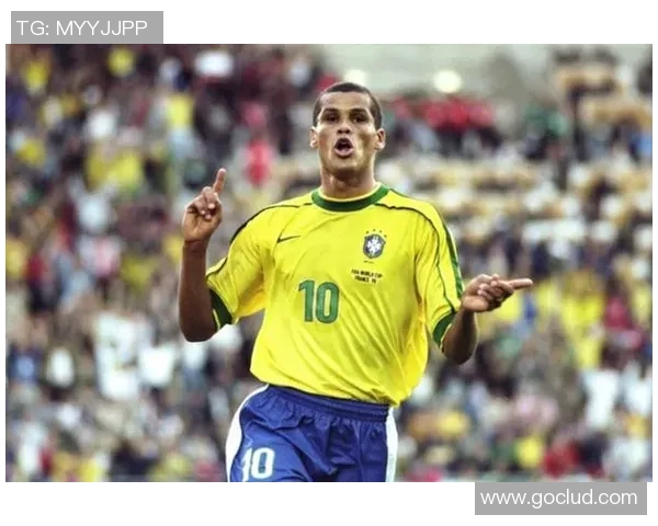 足球明星曾用过的传奇球员们的辉煌足迹与精彩瞬间回顾